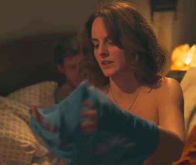 Noémie_Merlant in 'One Year, One Night'