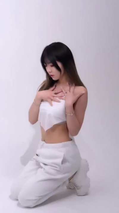 Jaime Modeling (Slowed)