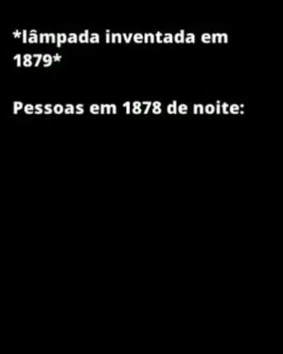 Alguém tem isqueiro pra acender a vela?