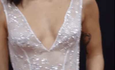Lena im schicken Kleid
