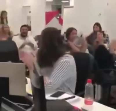 A round off applause