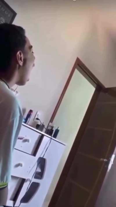 Eu_never