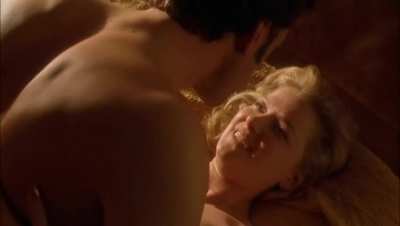 Classic Gretchen Mol Plot from 