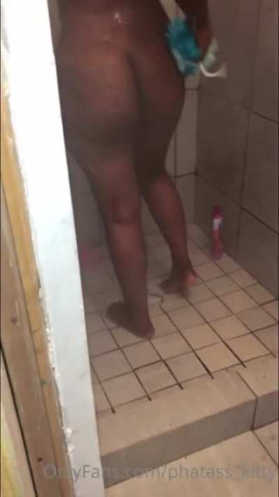 No posting unless they shit clapping 👏 🤞🏽🚫🧢 name in video.