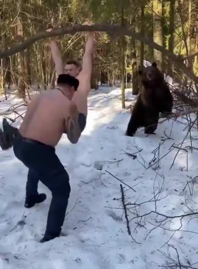 Russian Redditors, explain this?!