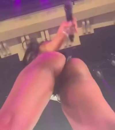 Booty shake