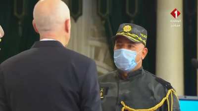 President gives medals to recently promoted colonels on live television