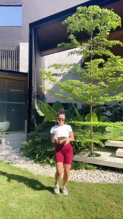 Yassi Pressman