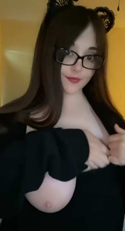 Watch my titty drop [oc]