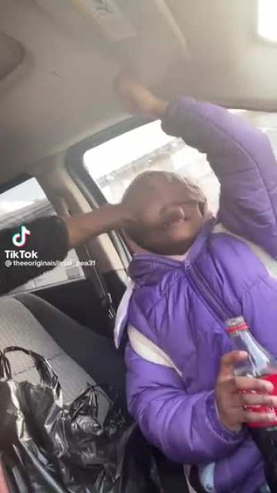 Mom pranks her daughter with a crazy “face filter”