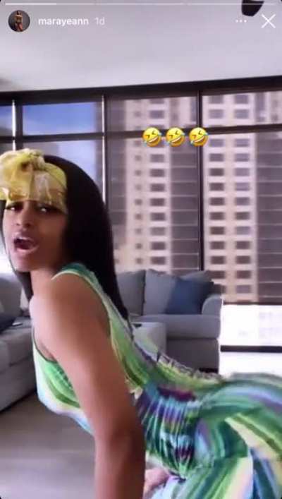 😩
