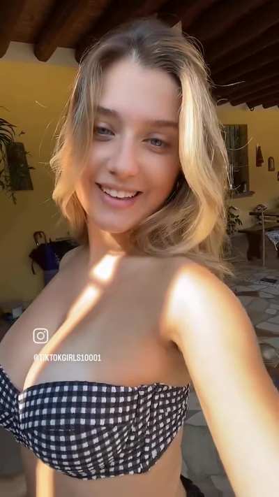 tan lines