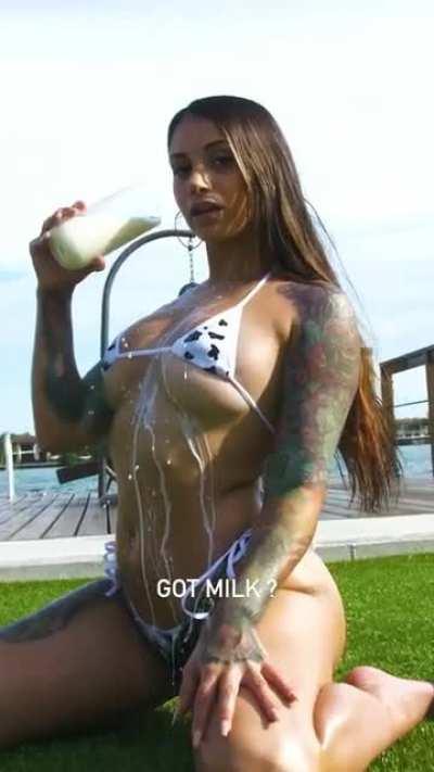 Want some milk🤤🤤