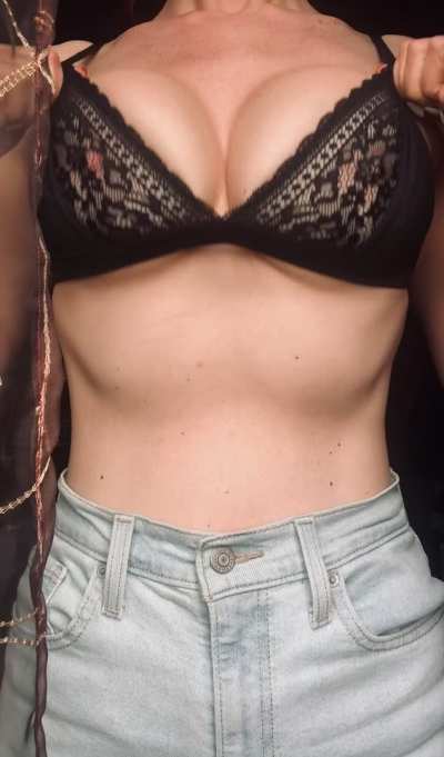 3 - 2 - 1 TITS! [drop]