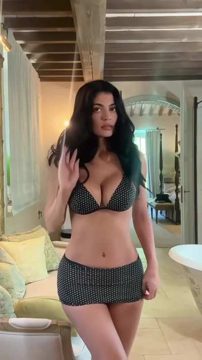 Kylie IG