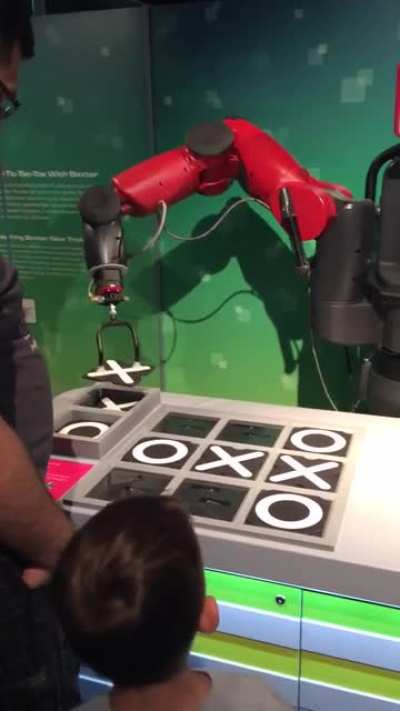 Robot cheating in tic-tac-toe