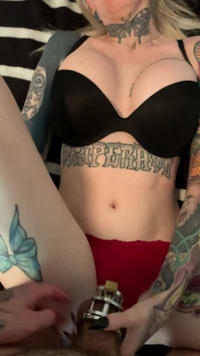 The more he wants my pussy, the more I want to keep him locked 😈🖤