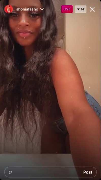 She’s so 🔥🔥😍😍