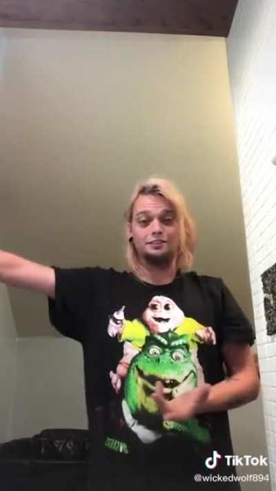 2 alphas 1 TikTok