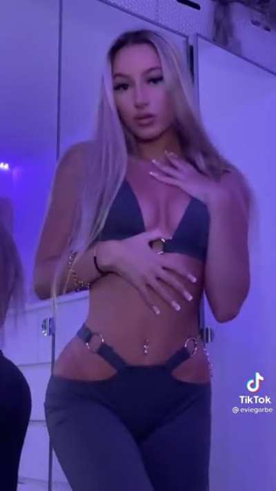 💋
