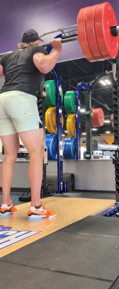 140kg x 20 @ 110kg BW, 198cm (6'6