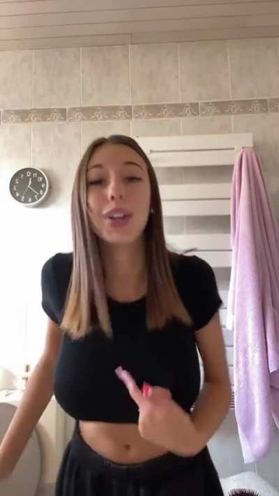 @_elisaa_b