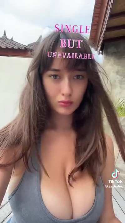 @sashahu_