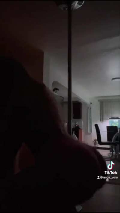 reign_vero