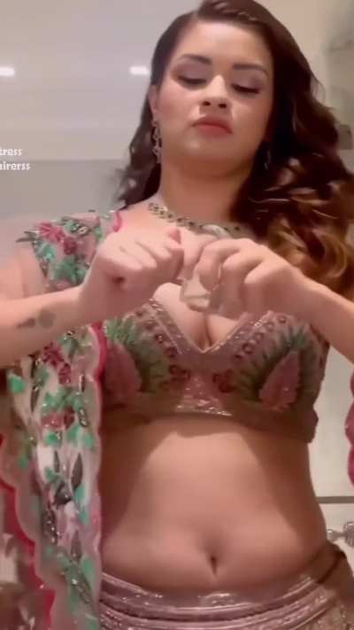 Ave big boobs 