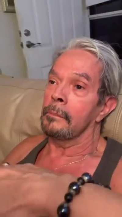 The worst trip sitter in history? Salvia edition.