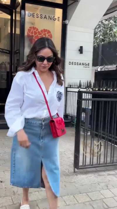 Gauri Khan clicked post salon session in mumbai