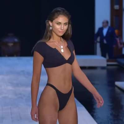 Steph Rayner 🤤