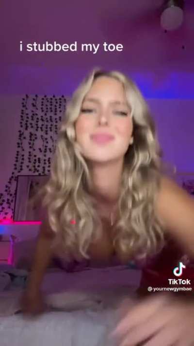 Sexy white girl