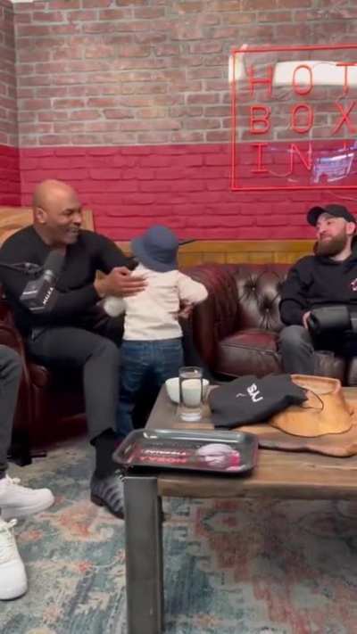 TFW u meet Mike Tyson but he doesn’t realize u a 20 yr old man with dwarfism