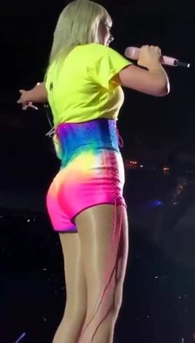 Delicious 🍑🤤