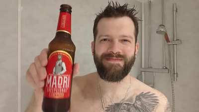 Drinking Madri this Saturday, a 4.6% lager. Cheers! 🍻
