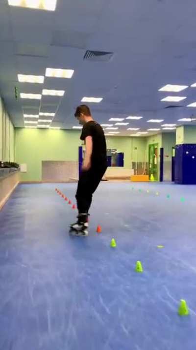 These skating skills of Artem Puzanov
