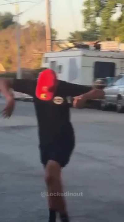 “Gangster” gets pepper sprayed