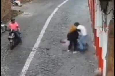 He tried to Rob the wrong couple