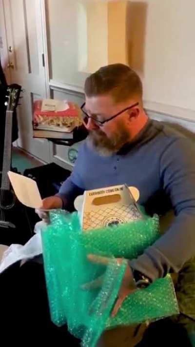 This man donated his son's heart after losing him in a car wreck... the recipient sent him this gift