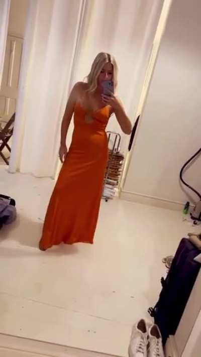 Mollie King