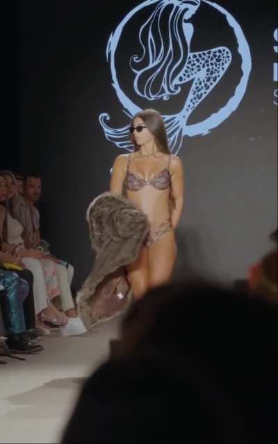 Diana Lapo - Salty Mermaid, Miami Swim Week 2025 (2 walks)
