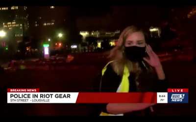 Kentucky news crew shot by police with rubber bullets