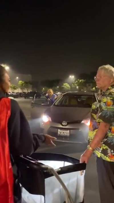 Man confronts teens over a shopping cart in Kohl’s parking lot