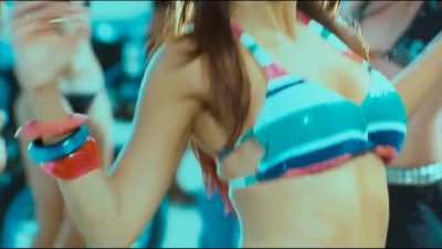 Shilpa Shetty's boobs! 🤤🔥💦 Pumping so hard right now!