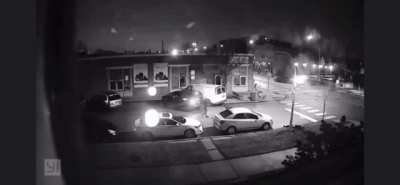 Fight at Chicago bar spills onto the street