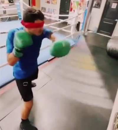 Being able to do this blindfolded is crazy..