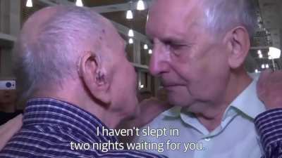 Holocaust survivor(102) meets nephew after thinking all family died in war