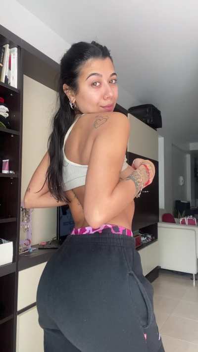 4'11 little and some girls at school have them bigger.. do men even like them small and natural?				