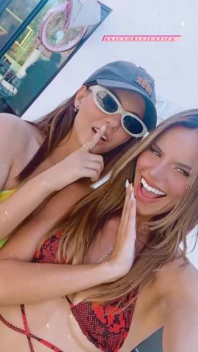 stunning sisters